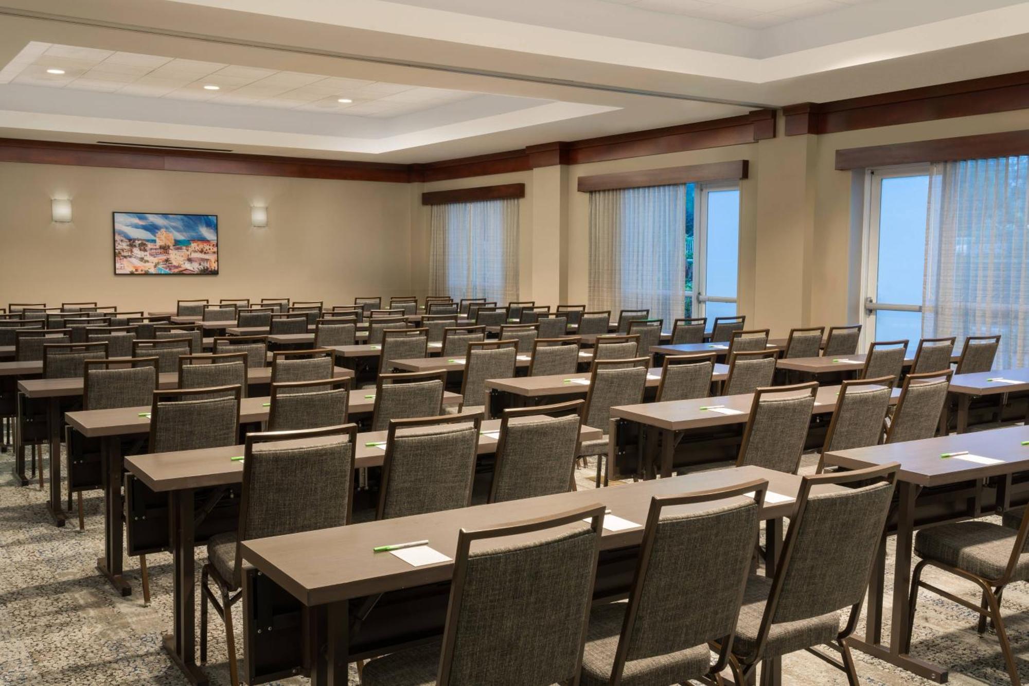 Courtyard By Marriott Fort Lauderdale Airport & Cruise Port Дания-Бич Экстерьер фото